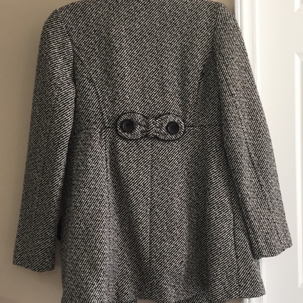 Winter jacket - Picture 2 of 5